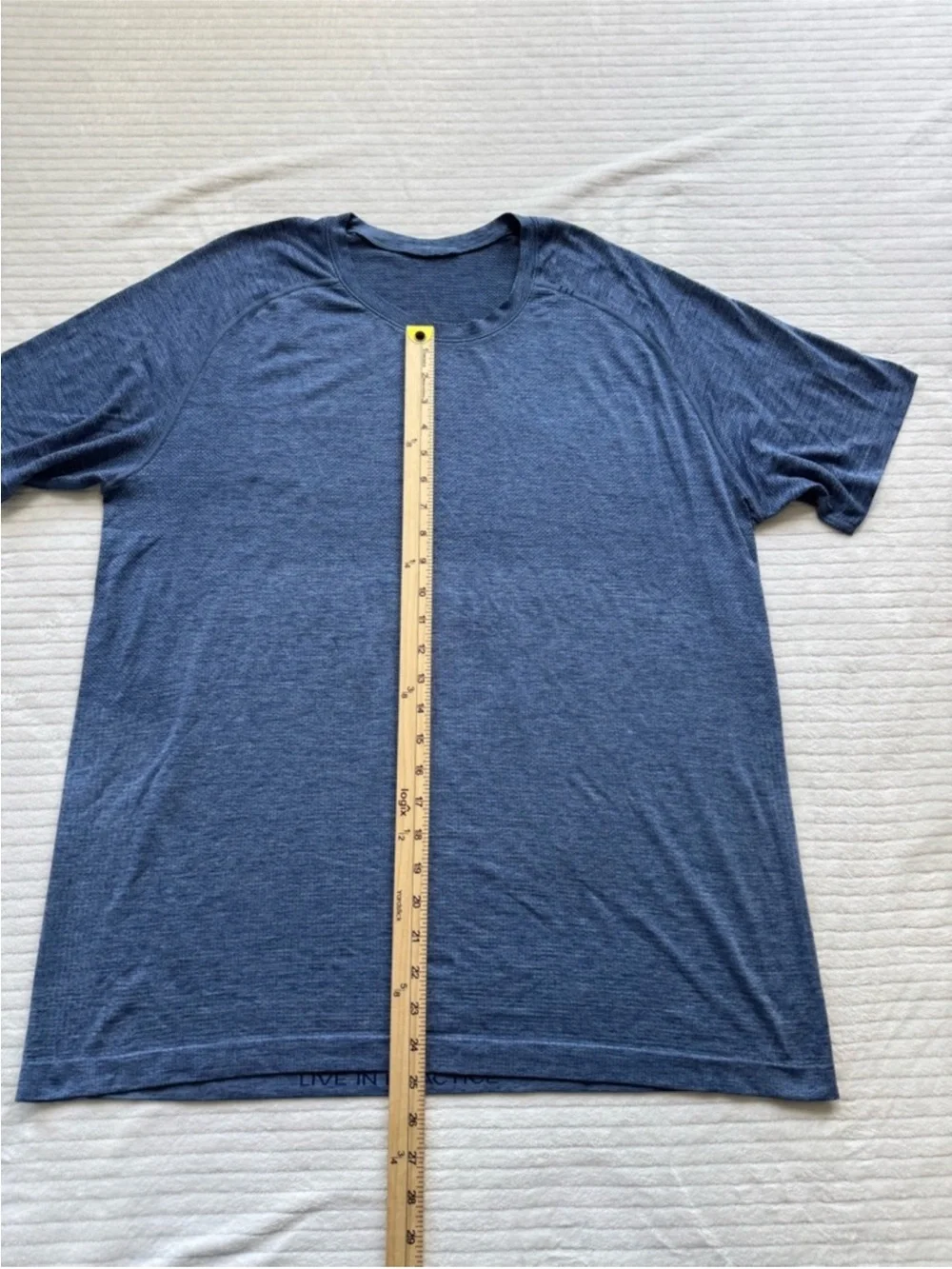 lululemon athletica Men's Heathered Slate Blue Short Sleeve Tee
